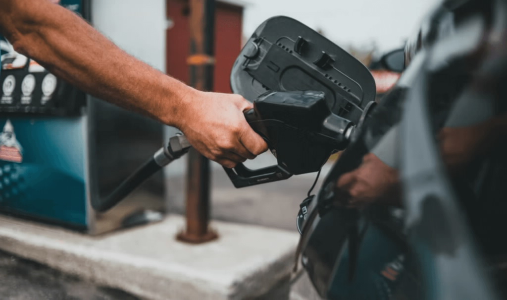 Trucos para ahorrar en gasolina en plena inflación